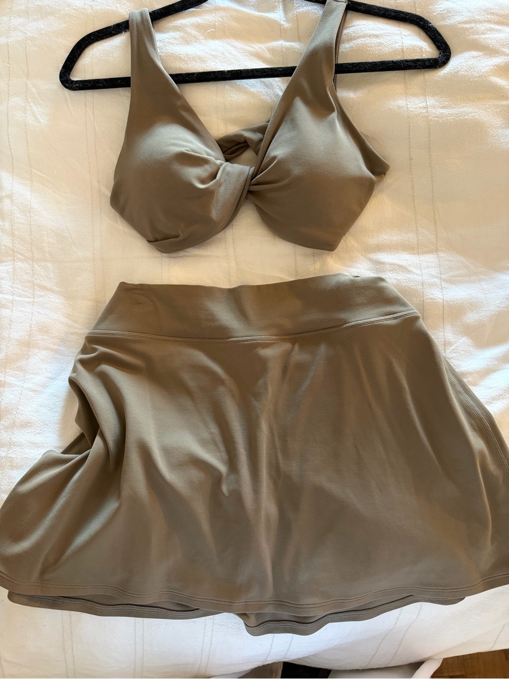 Oner Active - Soft Motion Moss Brown Scoop Bra & Skort *like new